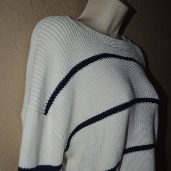 Sz M Vince White Navy Striped Knit Cropped Long Sleeve Sweater - Picture 3 of 6